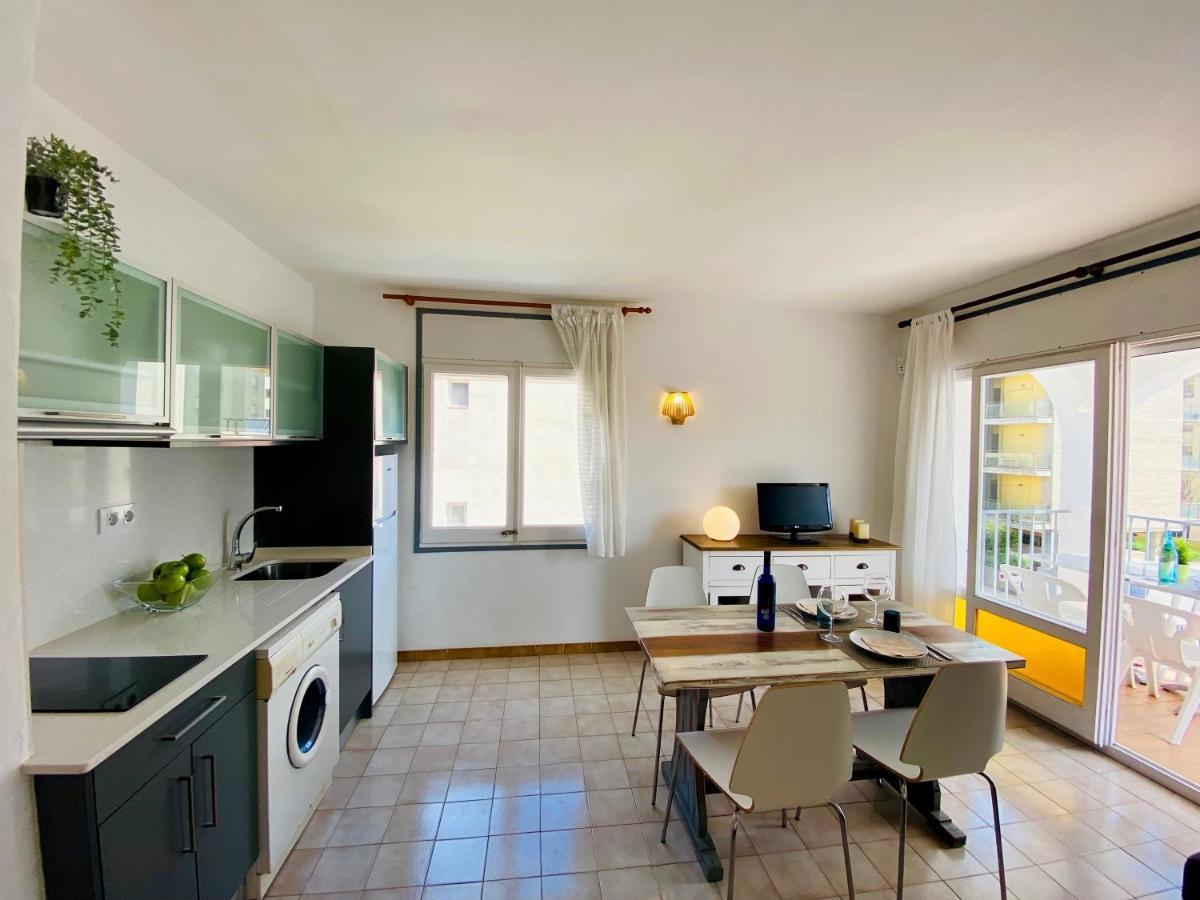 Apartamentos Aquarium Росес Екстериор снимка