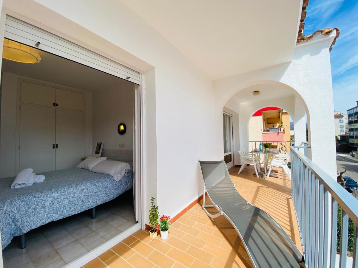 Apartamentos Aquarium Росес Екстериор снимка